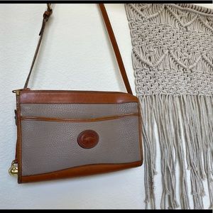 Dooney & Bourke | Vintage Zip Top Bag